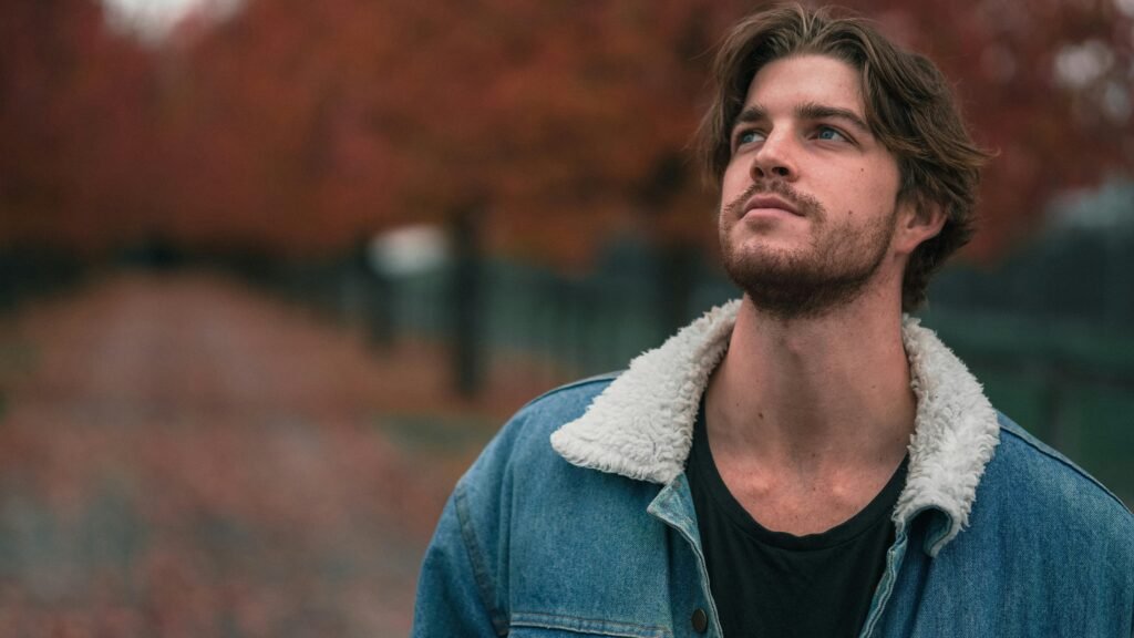 Cómo evitar la caída del cabello de forma natural (hombre): guía completa por mecanismos